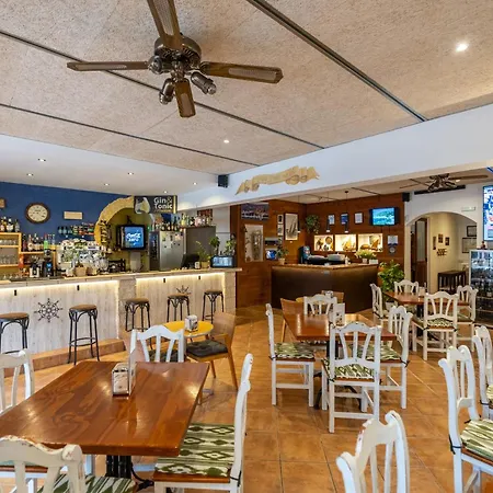 Hostal Doris - Adults Only-2