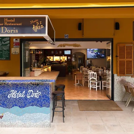 Hostal Doris - Adults Only-3